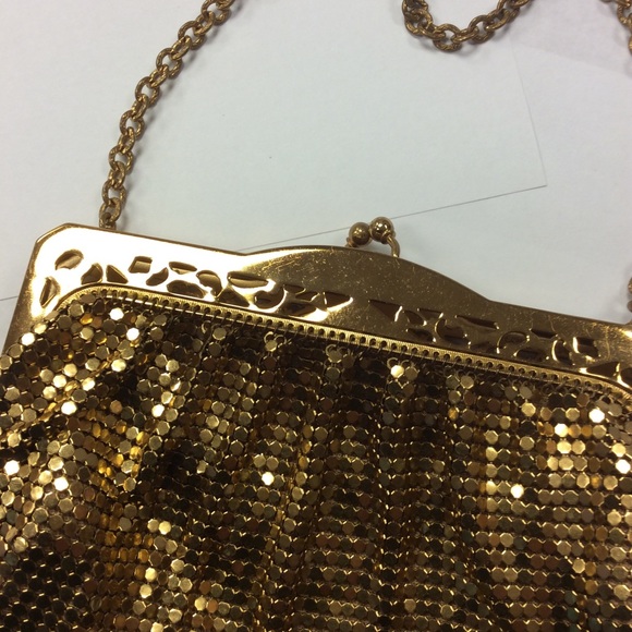 Whiting & Davis gold evening bag - Picture 2 of 3